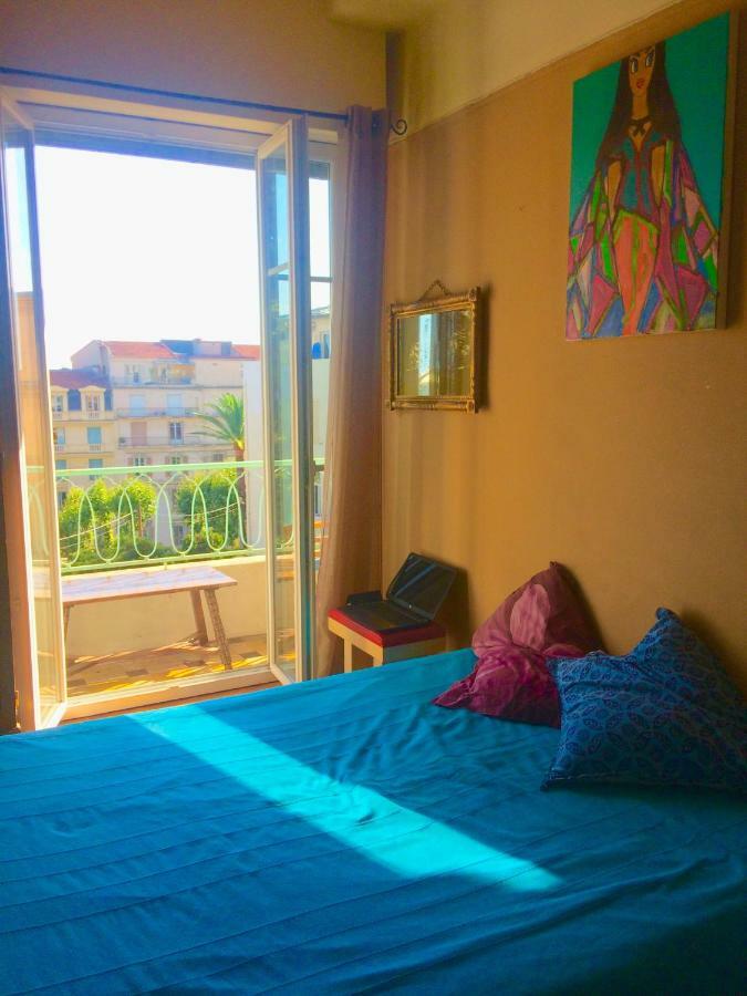 Home Stay - Baie Des Anges Nice Exterior photo